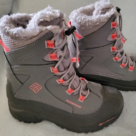 Columbia Other - Columbia Girl Boot Bugaboot III Gray Waterproof Winter Warm Insulated Faux Fur 4